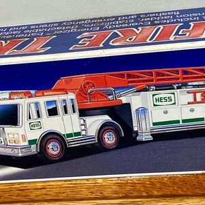 Hess fire truck 2000